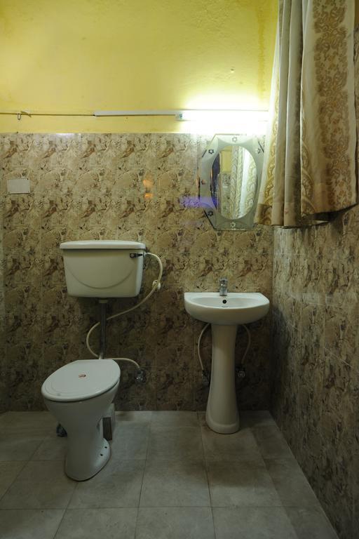 Hotel Himalaya Yoga كاتماندو المظهر الخارجي الصورة